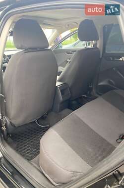 Седан Volkswagen Passat 2011 в 