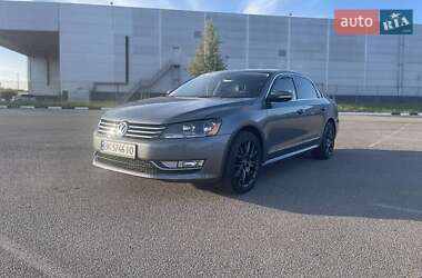 Седан Volkswagen Passat 2014 в Хмельницком