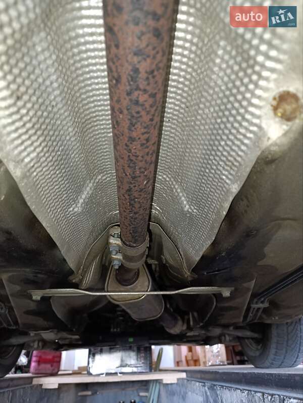 Седан Volkswagen Passat 2001 в Черновцах фото 16 Седан Volkswagen Passat 2001 в Черновцах