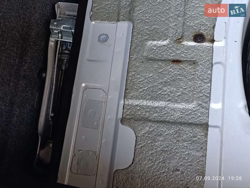 Седан Volkswagen Passat 2001 в Черновцах фото 40 Седан Volkswagen Passat 2001 в Черновцах