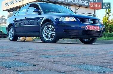 Седан Volkswagen Passat 2001 в Сарнах