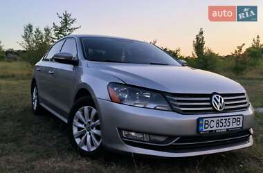 Седан Volkswagen Passat 2013 в Харкові
