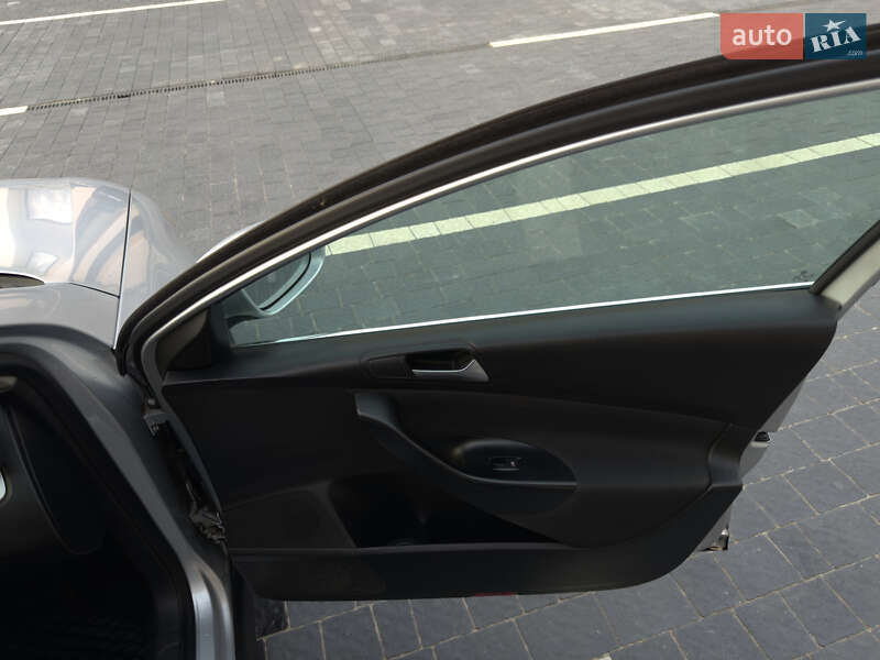 Универсал Volkswagen Passat 2010 в Ужгороде