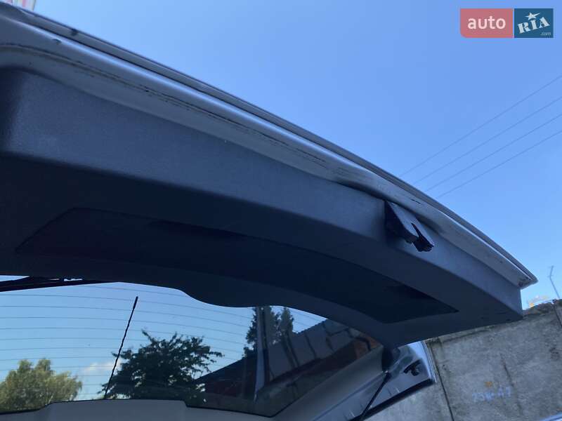 Універсал Volkswagen Passat 2004 в Хмельницькому