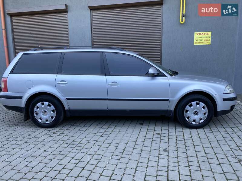 Універсал Volkswagen Passat 2004 в Хмельницькому