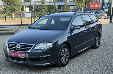 Универсал Volkswagen Passat 2010 в Калуше
