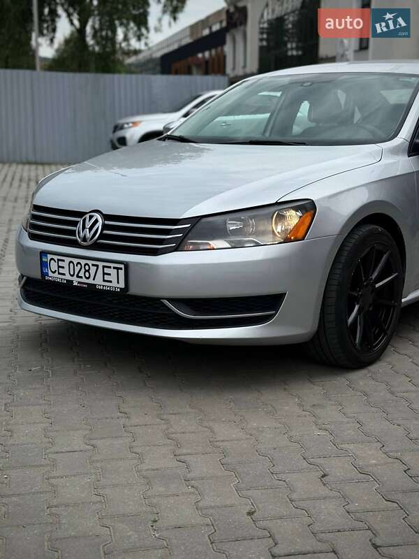 Седан Volkswagen Passat 2015 в Черновцах