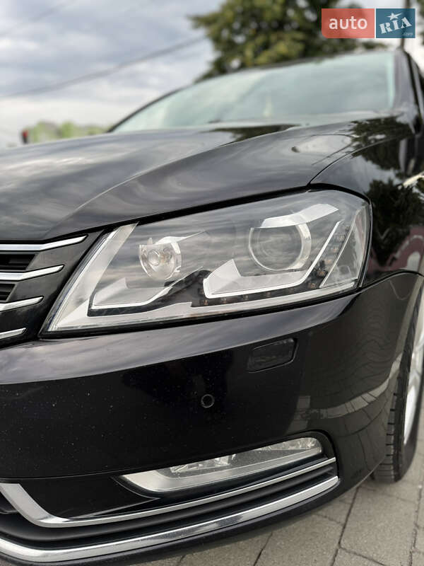 Універсал Volkswagen Passat 2011 в Хмельницькому