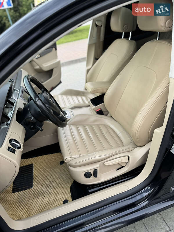 Універсал Volkswagen Passat 2011 в Хмельницькому