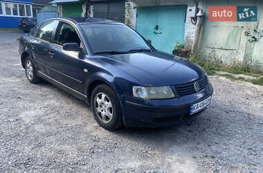 Седан Volkswagen Passat 1996 в Полтаве