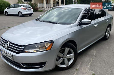 Седан Volkswagen Passat 2012 в Тернополі