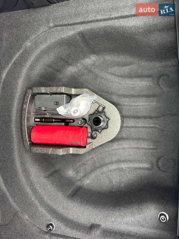 Универсал Volkswagen Passat 2021 в Киеве фото 40 Универсал Volkswagen Passat 2021 в Киеве