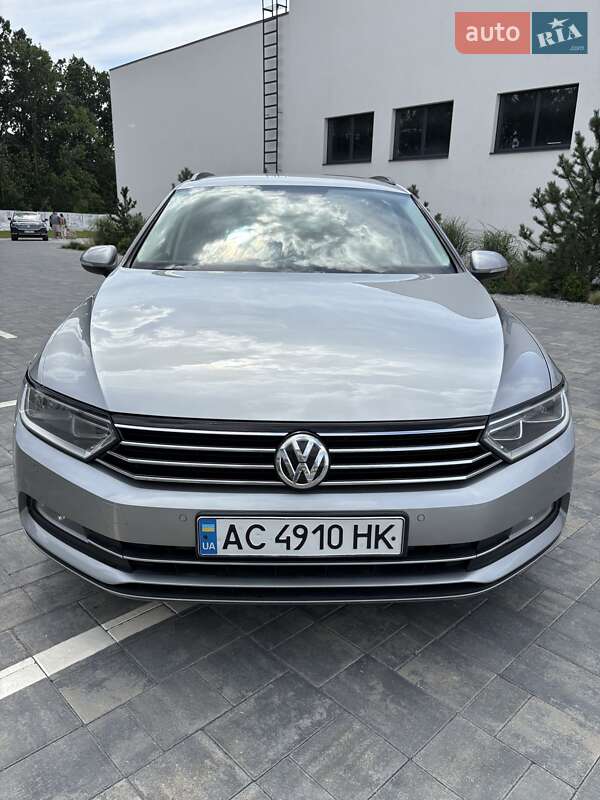 Універсал Volkswagen Passat 2016 в Луцьку