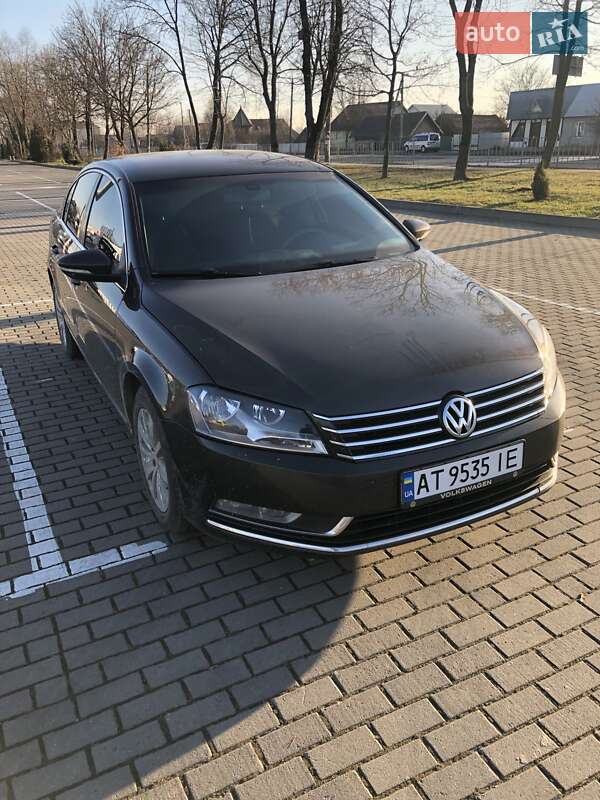 Седан Volkswagen Passat 2010 в Коломые