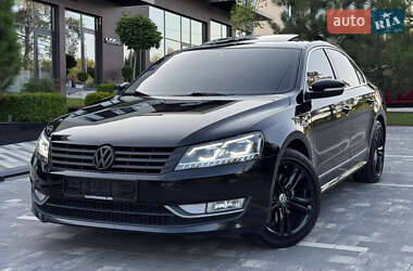 Седан Volkswagen Passat 2013 в Мукачевому