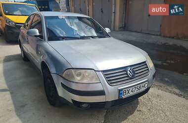 Седан Volkswagen Passat 2003 в Києві