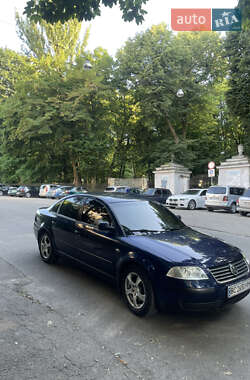 Седан Volkswagen Passat 2000 в Львове