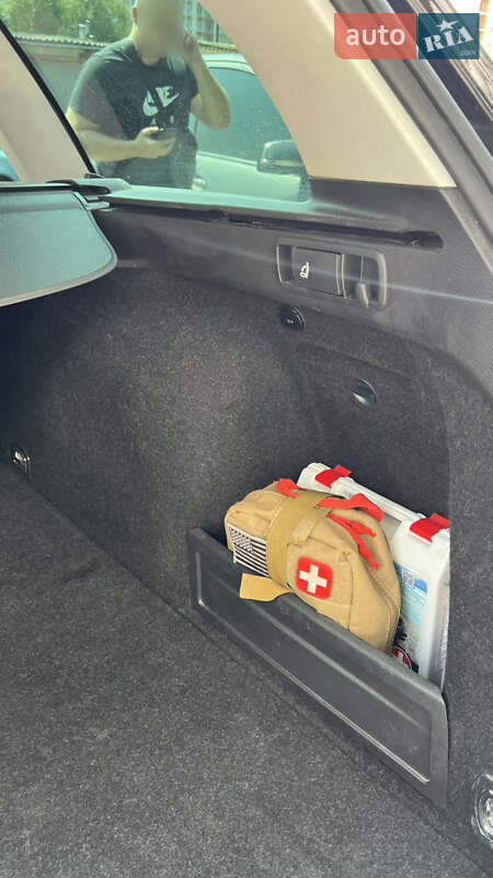 Универсал Volkswagen Passat 2014 в Хмельницком