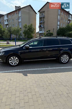 Универсал Volkswagen Passat 2011 в Долине