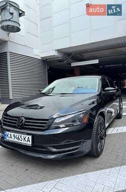 Седан Volkswagen Passat 2012 в Киеве