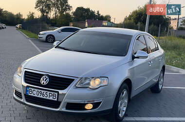 Седан Volkswagen Passat 2008 в Львові