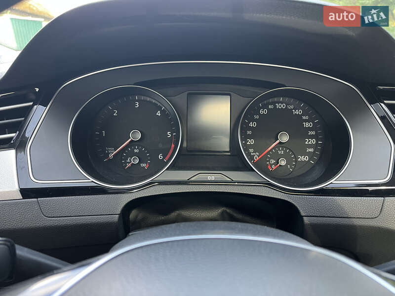 Универсал Volkswagen Passat 2018 в Кропивницком фото 9 Универсал Volkswagen Passat 2018 в Кропивницком