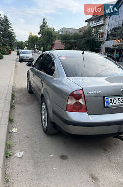 Седан Volkswagen Passat 2004 в Тячеве