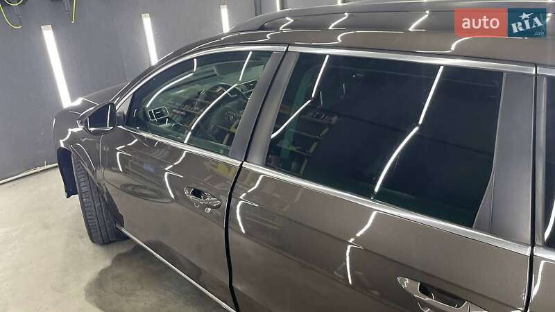 Универсал Volkswagen Passat 2012 в Луцке фото 9 Универсал Volkswagen Passat 2012 в Луцке