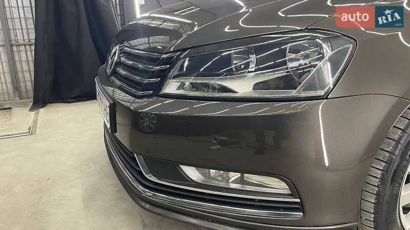 Универсал Volkswagen Passat 2012 в Луцке фото 14 Универсал Volkswagen Passat 2012 в Луцке