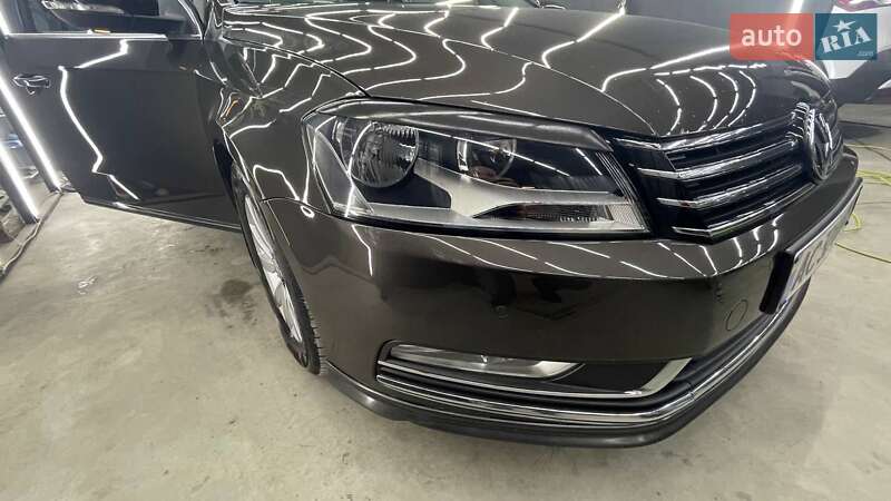 Универсал Volkswagen Passat 2012 в Луцке фото 23 Универсал Volkswagen Passat 2012 в Луцке