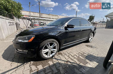 Седан Volkswagen Passat 2014 в Житомире