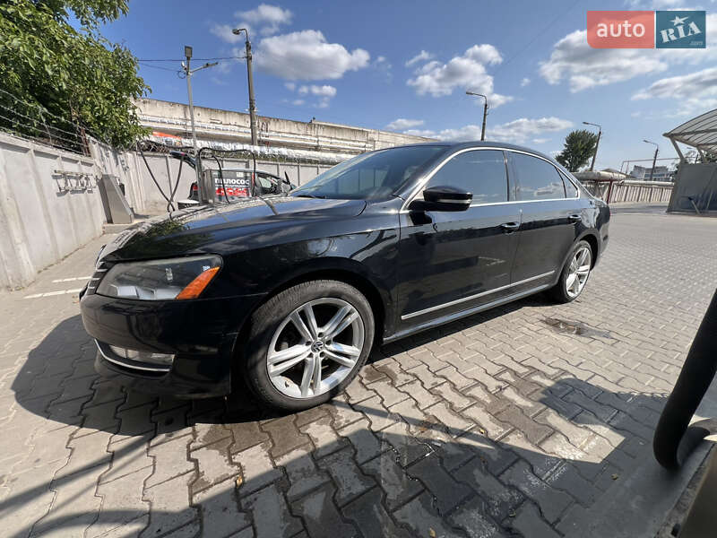 Седан Volkswagen Passat 2014 в Житомире