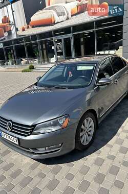 Седан Volkswagen Passat 2012 в Хмельницком