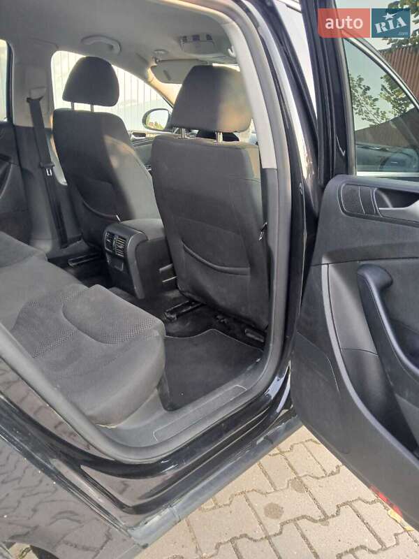 Седан Volkswagen Passat 2008 в Сторожинці