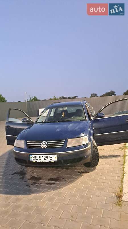 Универсал Volkswagen Passat 1999 в Александровке