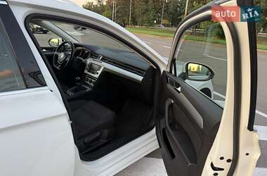 Универсал Volkswagen Passat 2015 в 