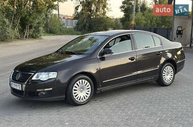 Седан Volkswagen Passat 2005 в Львові