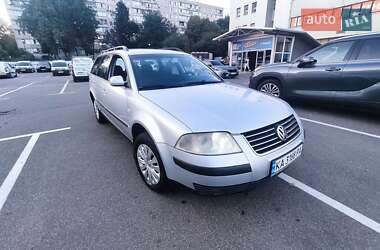 Универсал Volkswagen Passat 2003 в Киеве