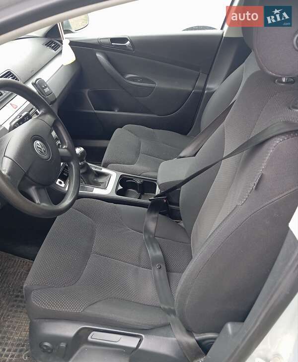 Седан Volkswagen Passat 2007 в Сторожинце