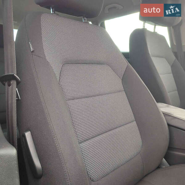 Универсал Volkswagen Passat 2013 в Житомире