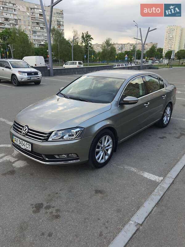 Volkswagen Passat 2012
