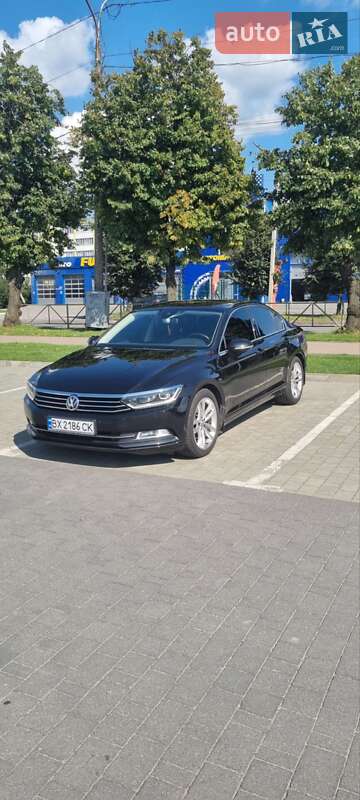Седан Volkswagen Passat 2015 в Хмельницькому