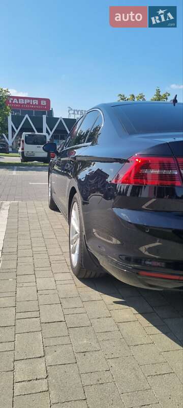 Седан Volkswagen Passat 2015 в Хмельницькому