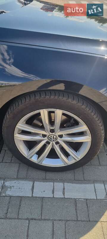 Седан Volkswagen Passat 2015 в Хмельницькому