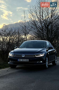 Седан Volkswagen Passat 2017 в Львові