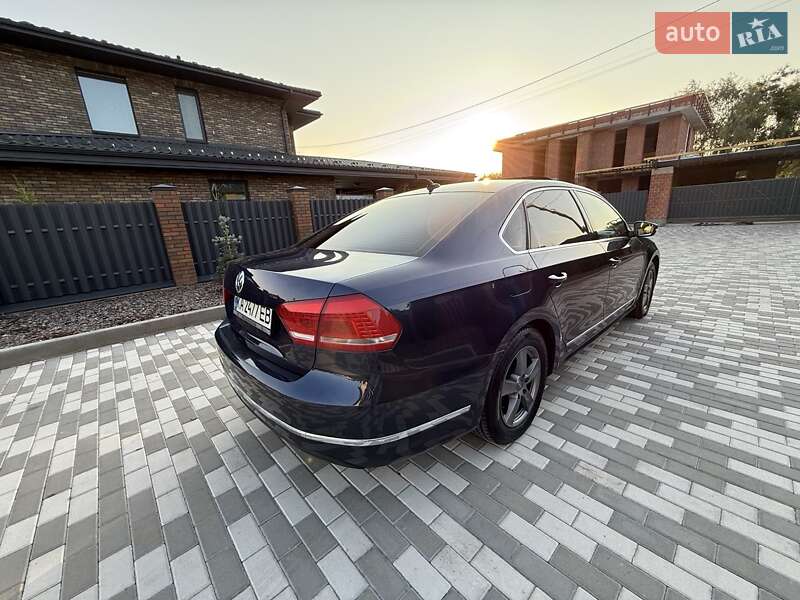 Седан Volkswagen Passat 2014 в Киеве