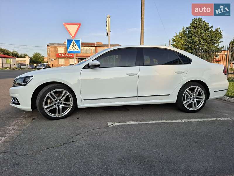 Седан Volkswagen Passat 2018 в Полтаве