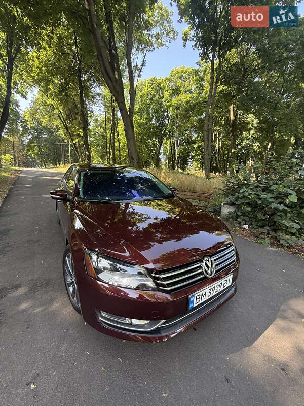 Седан Volkswagen Passat 2013 в Глухове