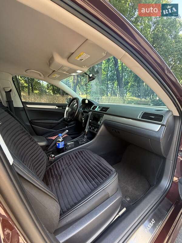 Седан Volkswagen Passat 2013 в Глухове
