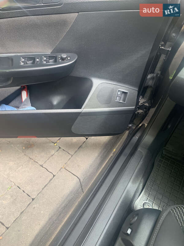 Универсал Volkswagen Passat 2010 в Львове